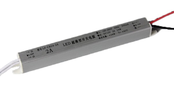 TRANSFORMADOR 220V → 12V PVC 24W (2A) SUPER SLIM 1